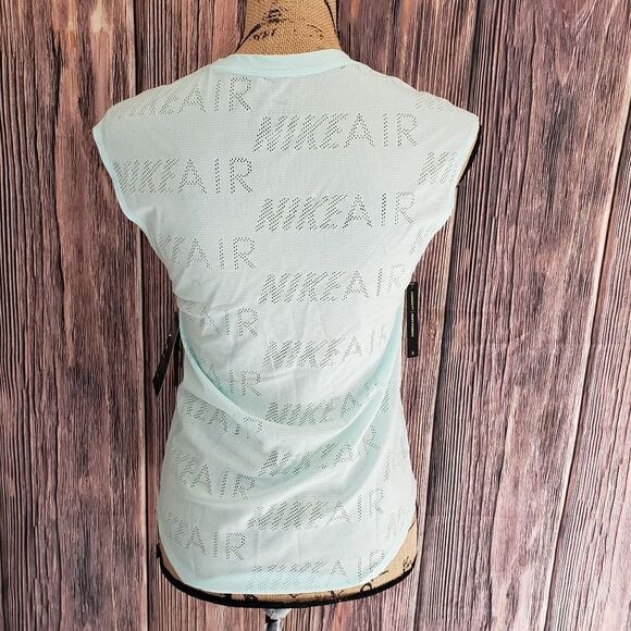 NWT NIKE Dri-Fit Baby Blue Lightweight Running Top - Picture 7 of 14